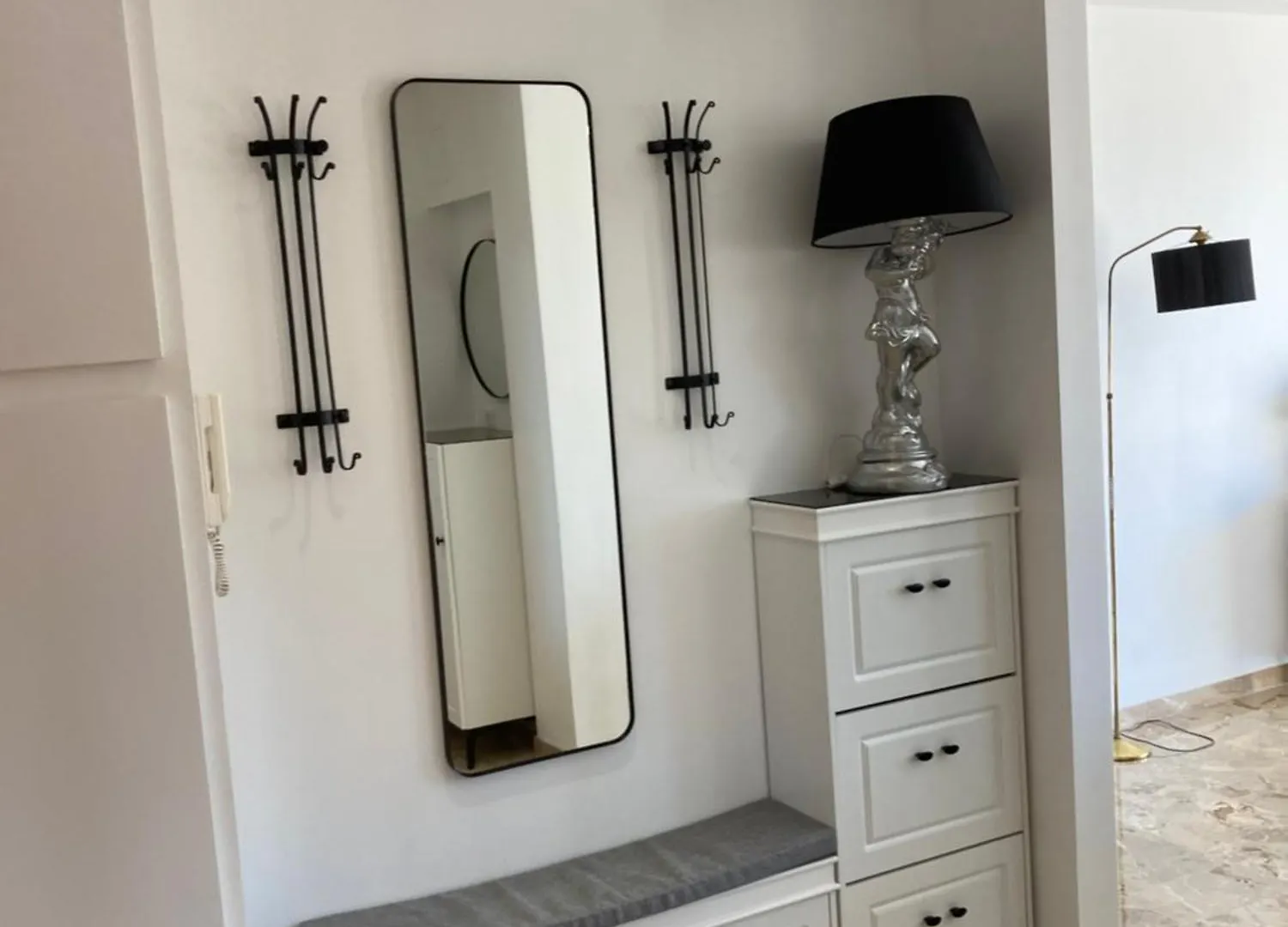 בית אירוח Cannes Sea View Room, Balcony & Private Bathroom, Beach
