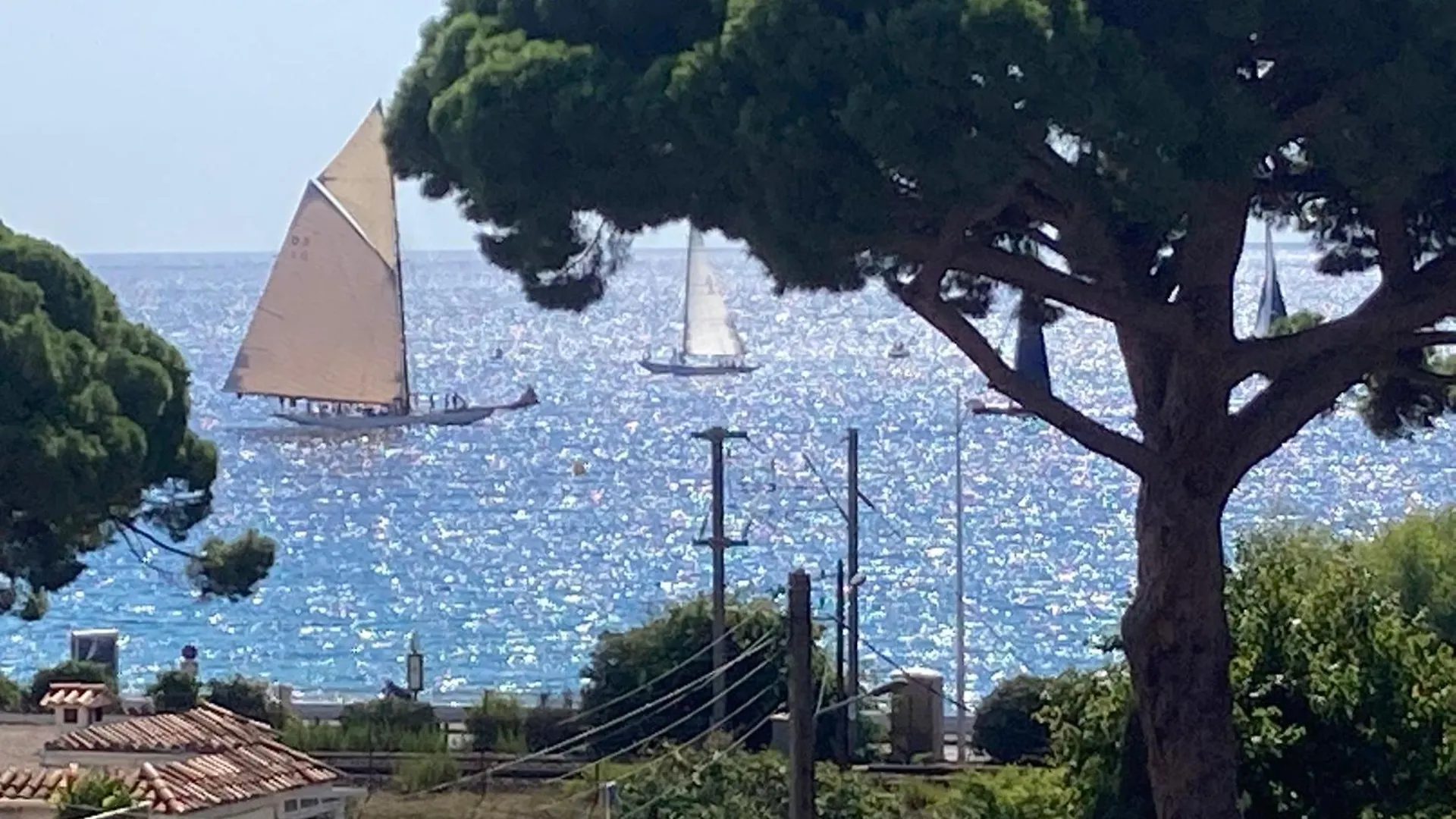 Contatti di Cannes Sea View Room, Balcony & Private Bathroom, Beach